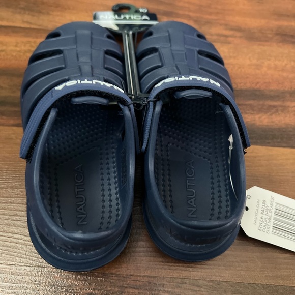 New blue Nautica sandals, boys, size 10 - Picture 2 of 4